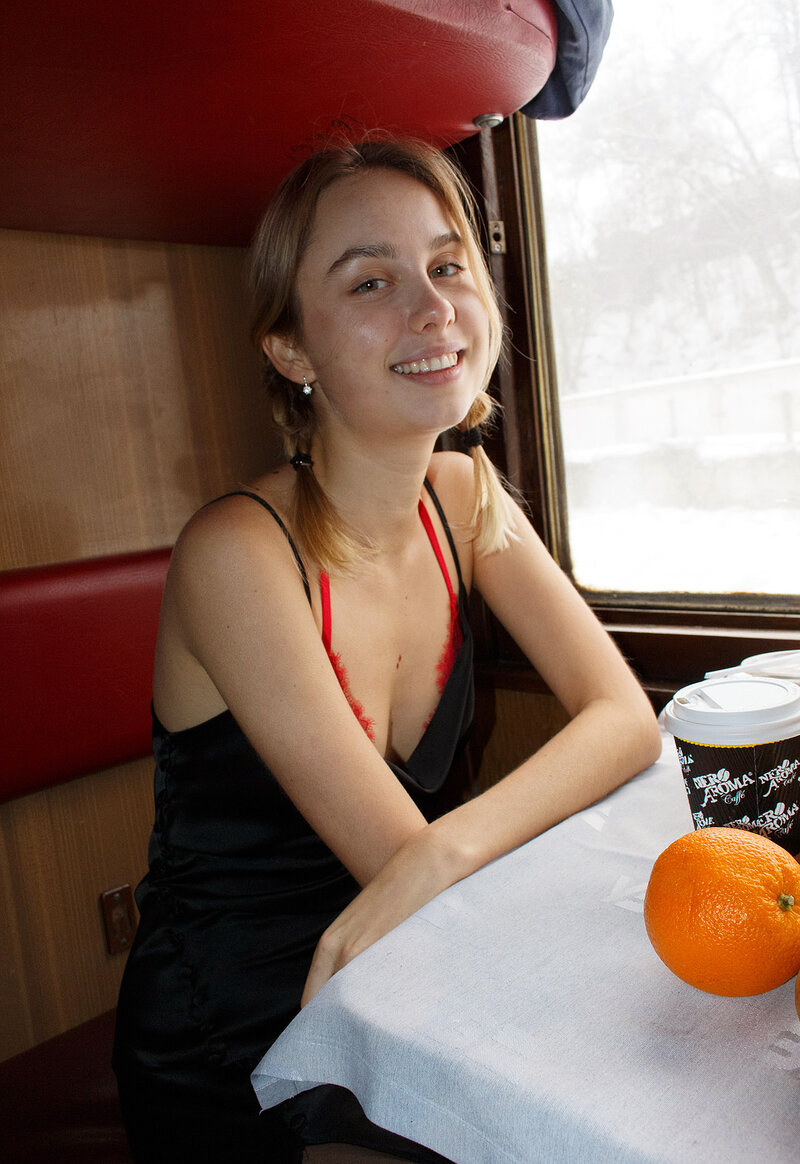 Яна, 24 года, 0 размер груди
